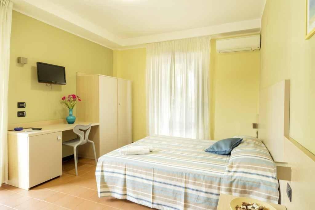 Hotel Blumen San Benedetto del Tronto Buitenkant foto