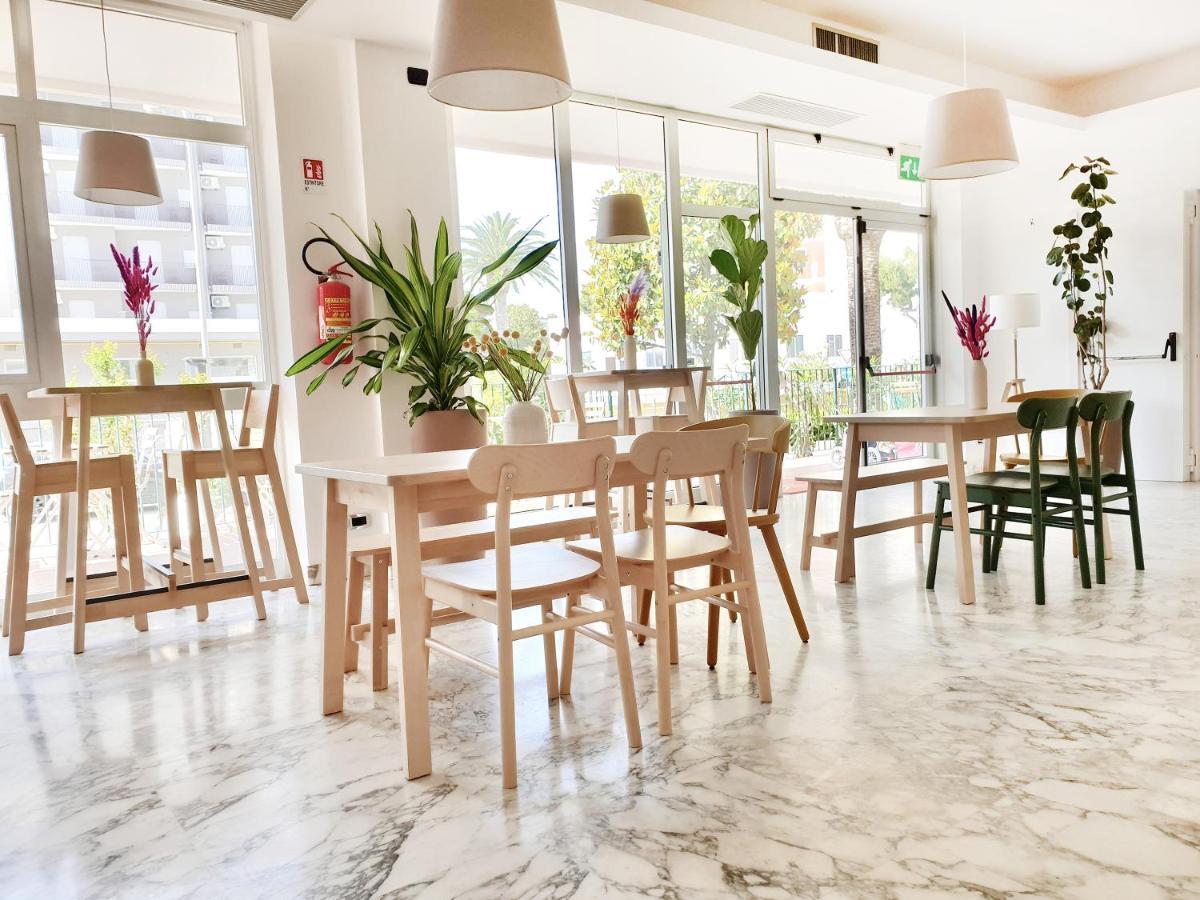Hotel Blumen San Benedetto del Tronto Buitenkant foto